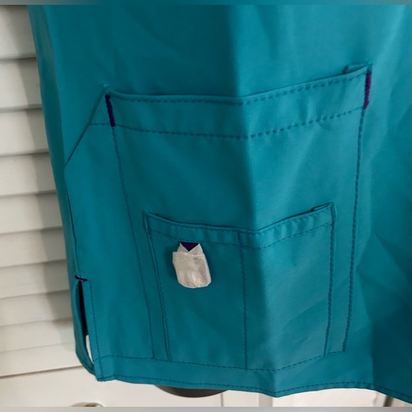 Carhartt NWT Force Cross Flex Modern Fit V-Neck scrub top XS Aqua - Picture 4 of 6